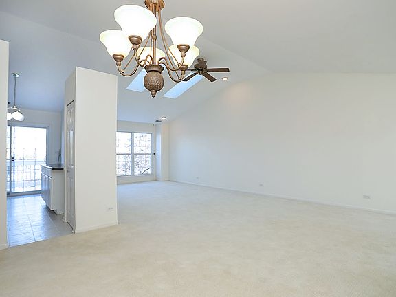 4th image of 796 Stonewall Ct #0
