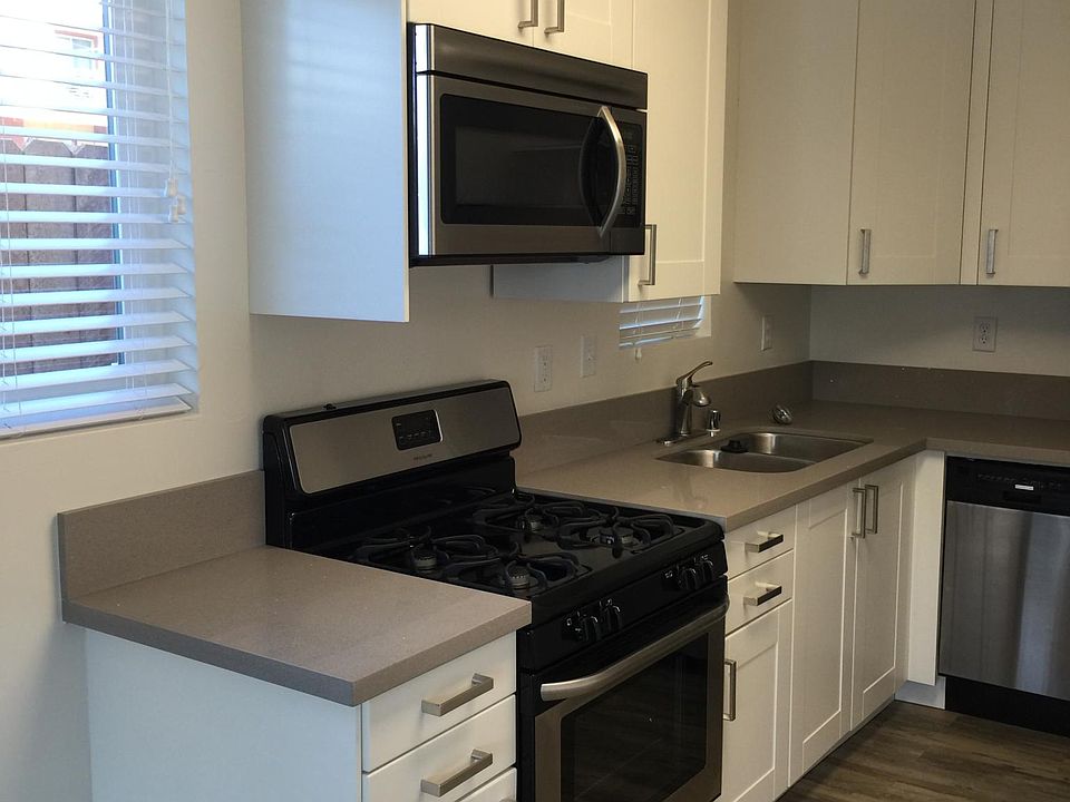 1st image of 4661 30th St