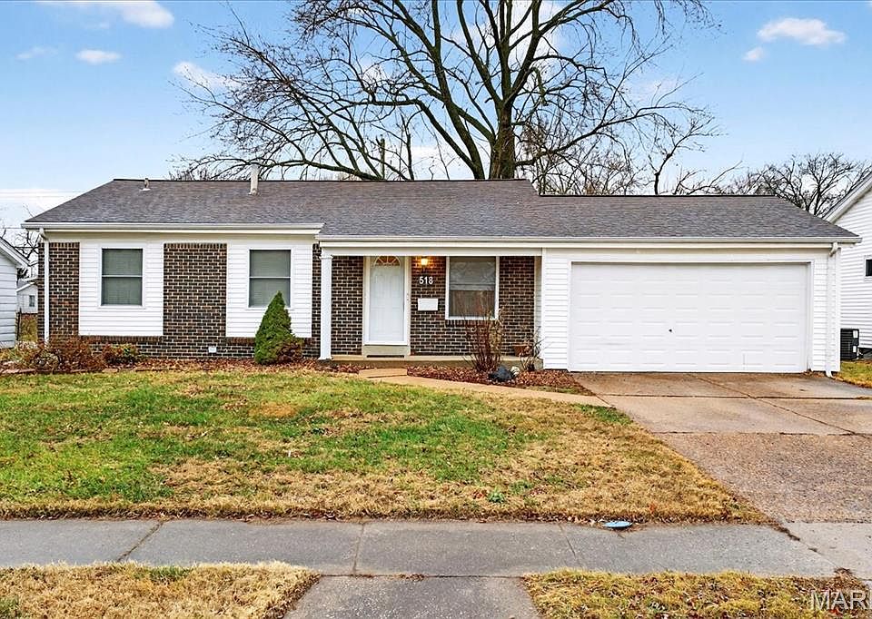 518 Fox Crest Dr, Hazelwood, MO 63042 | Zillow