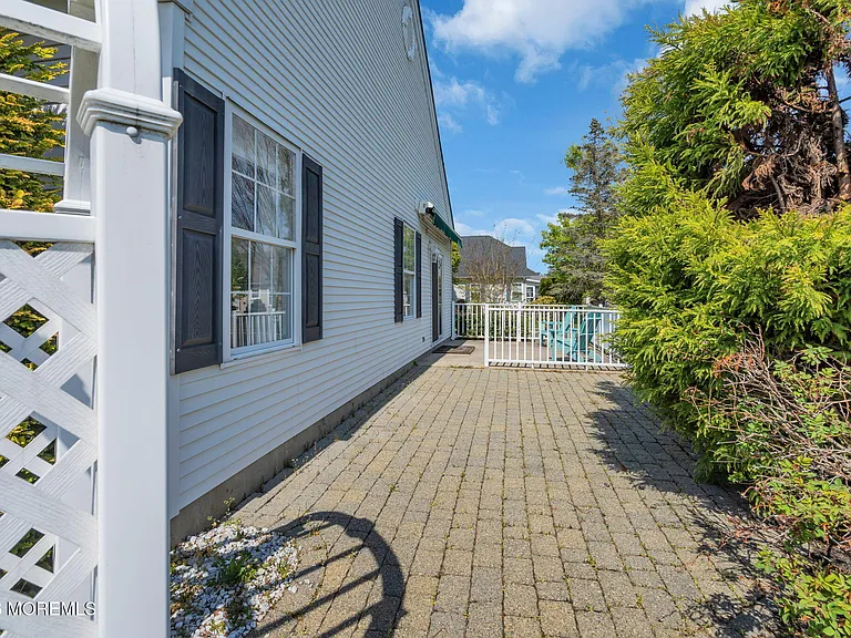 1 Evans Ct — Photo 6
