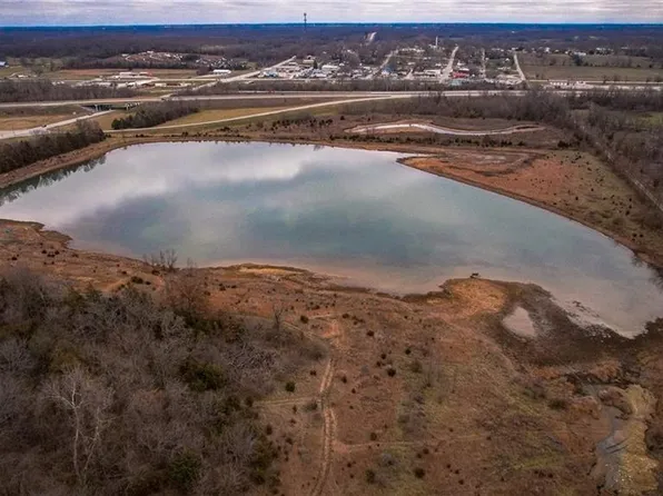 8655 SE 54th Hwy, Collins, MO 64738