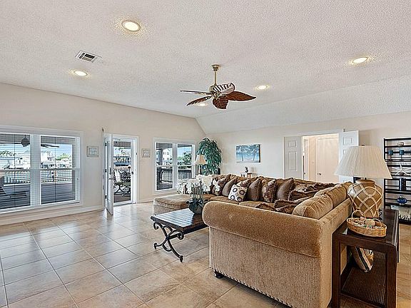 5th image of 1442 Lotus Dr