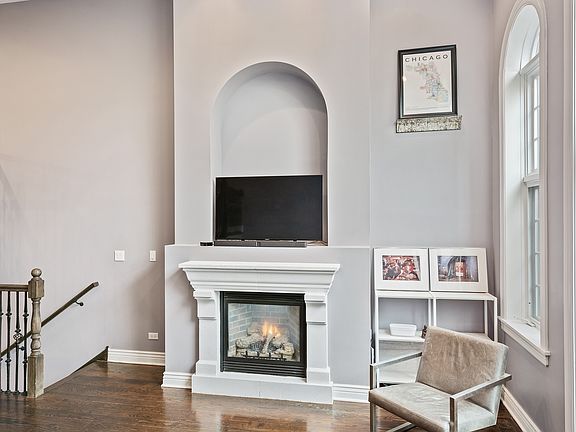 5th image of 4152 N Elston Ave #G2