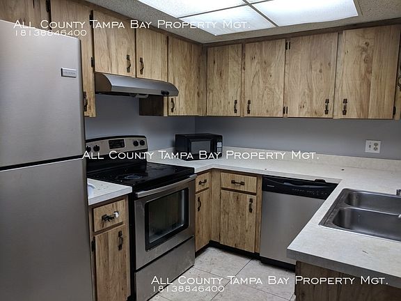 2nd image of 3133 Bloomingdale