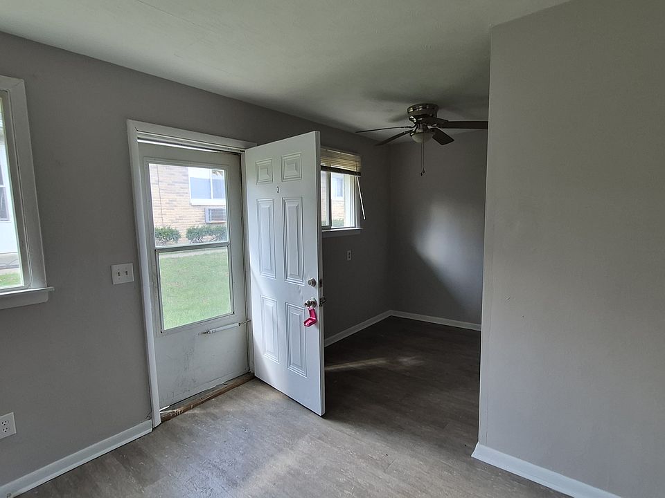 1st image of 250 E Nottingham Rd #3