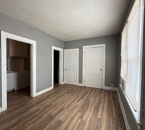 2nd image of 900 Broadway St