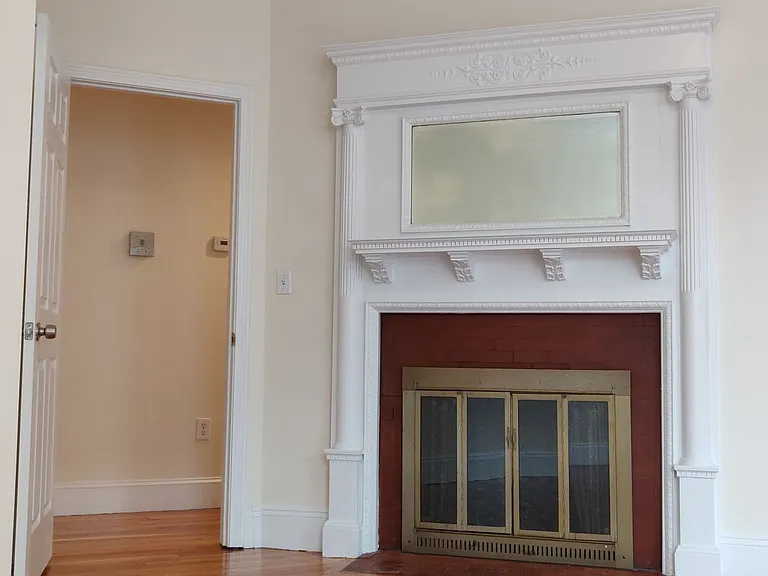 191 Winthrop Rd #3E — Photo 8
