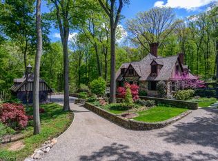 39 Clark Rd, Bernardsville, NJ 07924