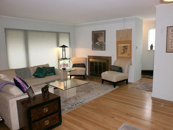 4th image of 6035 N Campbell Ave