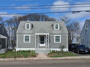 262 Lighthouse Rd, New Haven, CT 06512