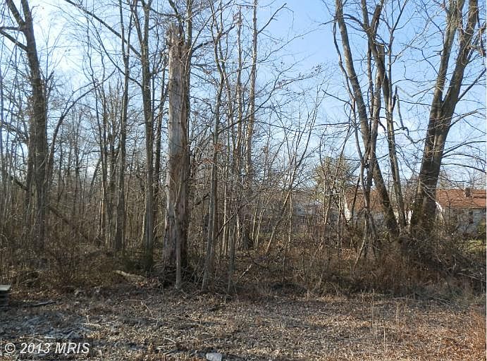 2nd image of 8515 Winands Rd