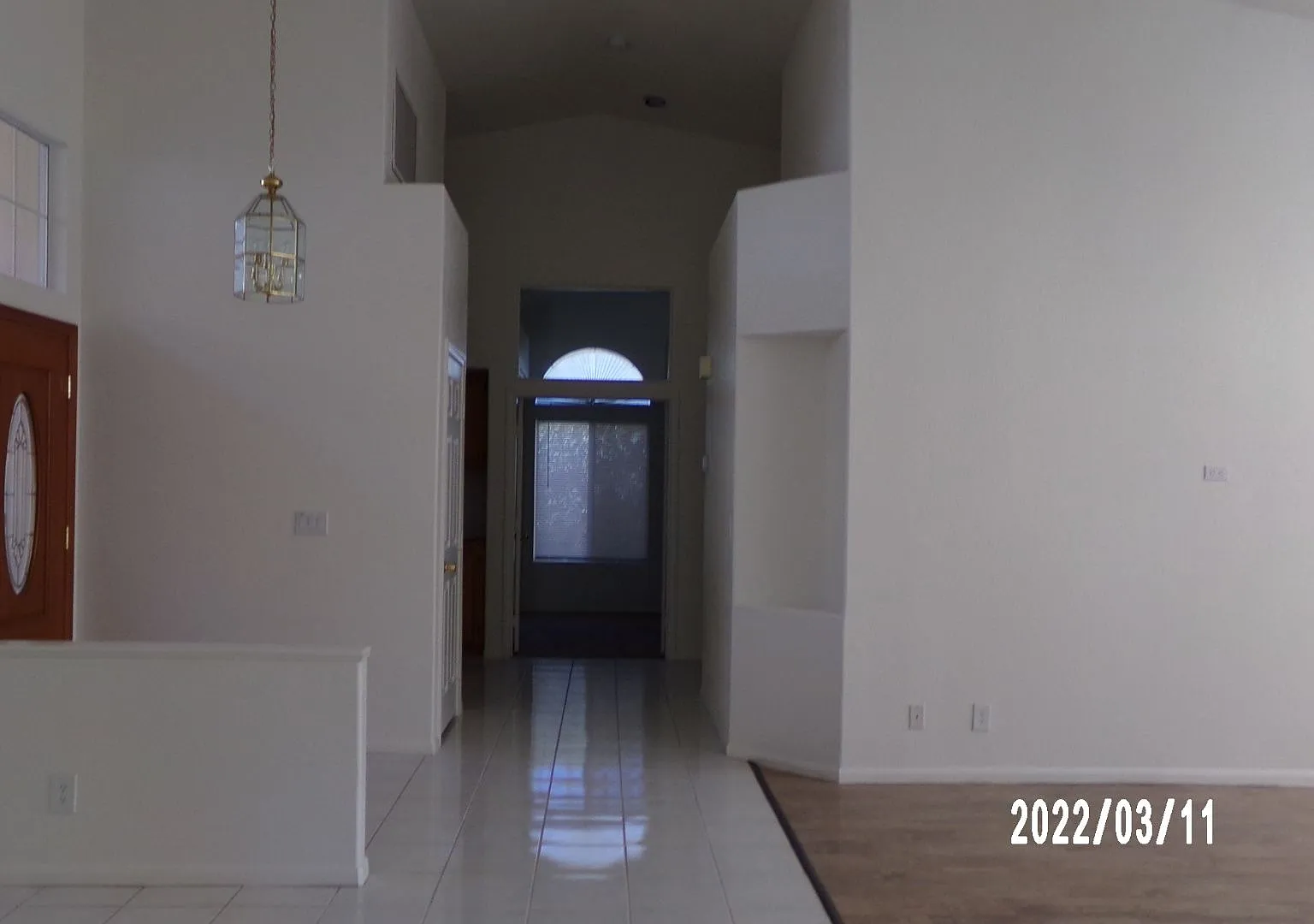 Amazing Green Valley Single Story With Private Pool — Photo 2