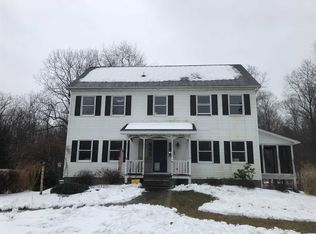 83 W Pine Rd, Staatsburg, NY 12580