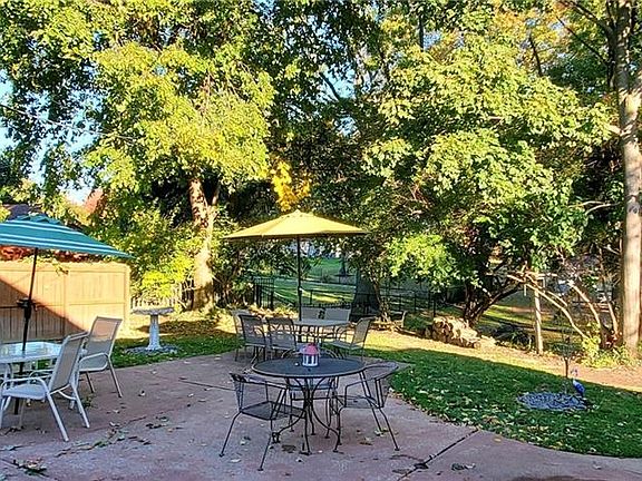 4th image of 6012 Parkridge Ave