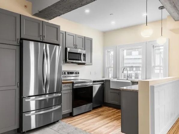 2 Hammond St #2B