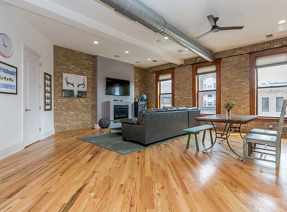 5th image of 1148 W Grand Ave APT 1