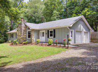 3227 Hickory Hill Rd, Hendersonville, NC 28792