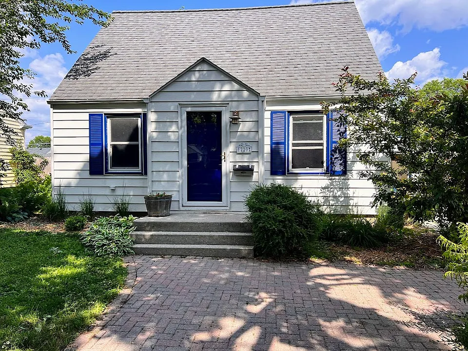 1220 Carroll Ave