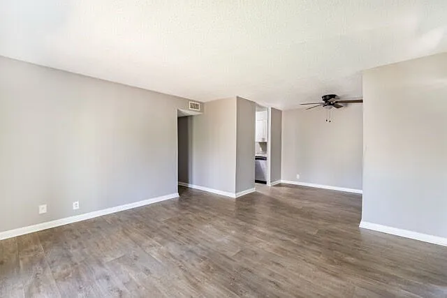 Sycamore Villas — Photo 37