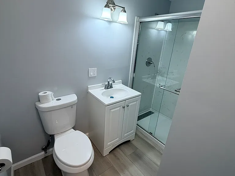 4301 Appian Way — Photo 12
