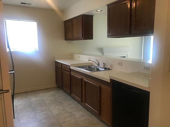 5th image of 1134 Ambertrace Ln APT 6