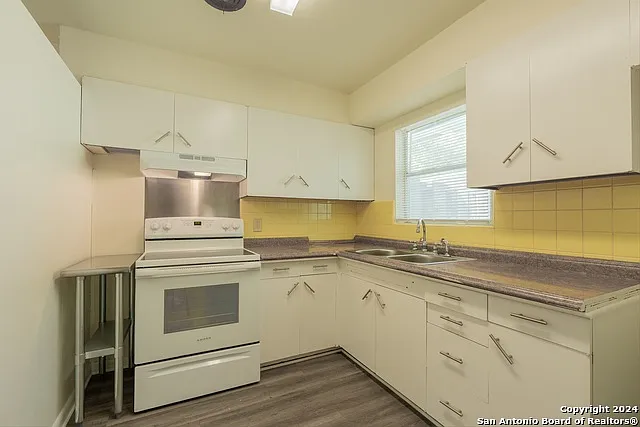 131 Brettonwood Dr — Photo 7