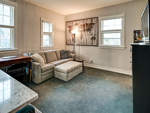 5th image of 15 E Gilman St #3