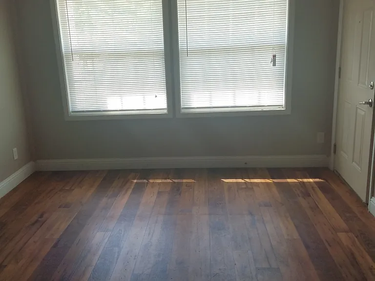 706 S Hancock St — Photo 8