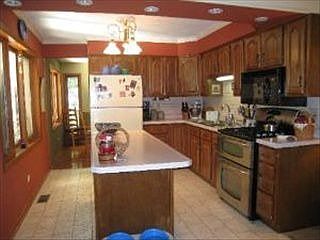 2nd image of 1249 Mitchell St