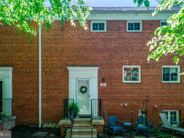 1607 Preston Rd, Alexandria, VA 22302