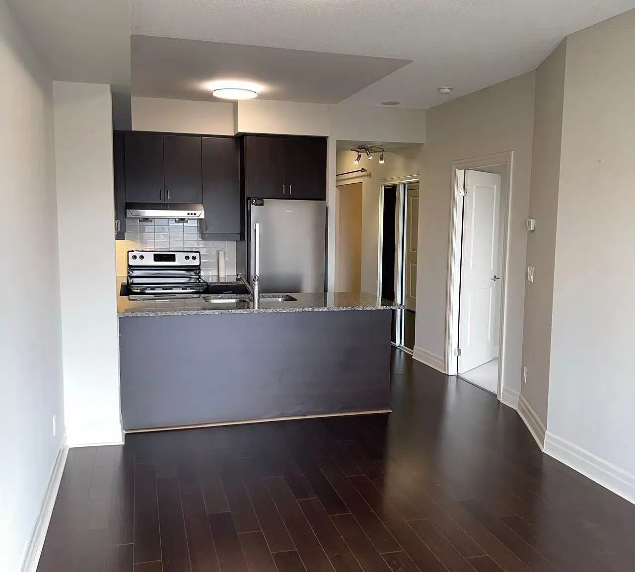 2 bed, $2,400 — Photo 4