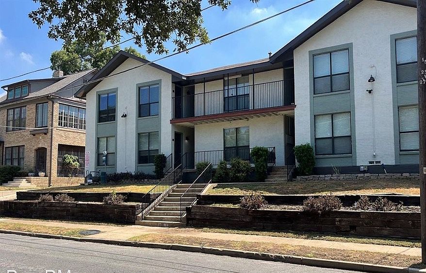 1st image of 810 Blaylock Dr APT 103