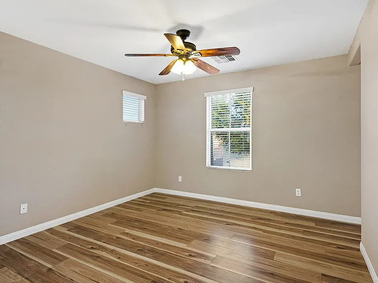 4311 E Carla Vista Dr — Photo 24