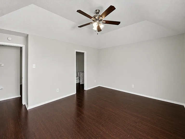 2202 Prairie Creek Trl — Photo 24
