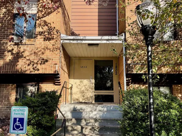 1802 Snow Meadow Ln Unit 102, Baltimore, MD 21209