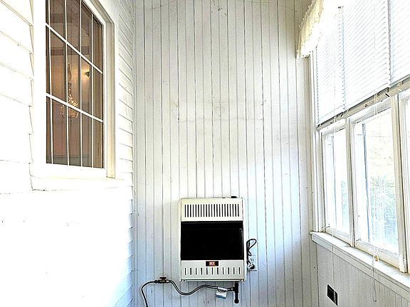 4th image of 6 Chase Avenue