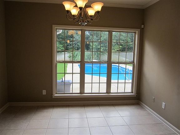 4th image of 103 W Sommer Oak Dr