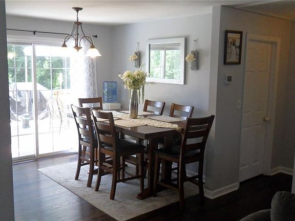 5th image of 112 Kentview Dr