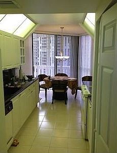 5th image of 20281 E Country Club Dr APT 915