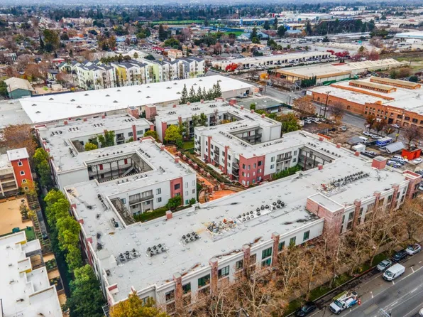 1060 S 3rd St APT 201, San Jose, CA 95112