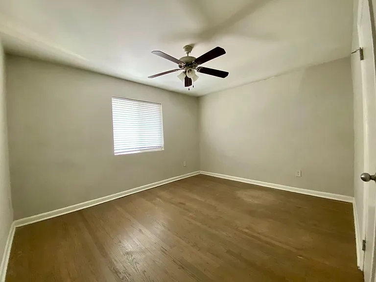 Oak Pointe Apartments — Photo 19