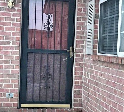 5th image of 6016 Blendon Chase Dr