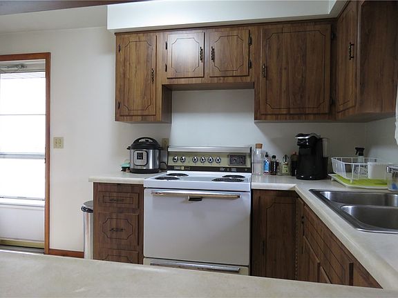 3rd image of 1120 4th St