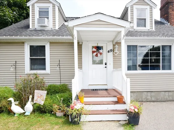 419 E Water St #1, Rockland, MA 02370