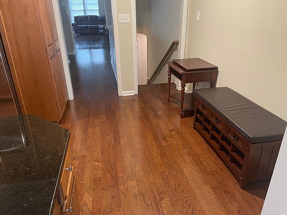 4th image of 1170 Ivywood Dr