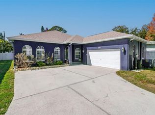 650 Arbor Ln, Largo, FL 33770