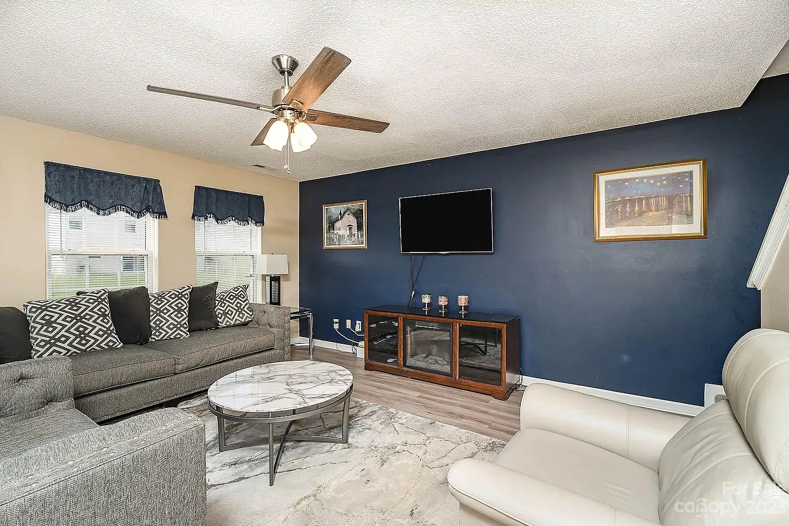 6 bed, 2320 sqft, $710 — Photo 2