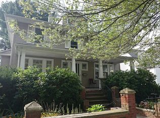 55 Hollywood Rd, West Roxbury, MA 02132