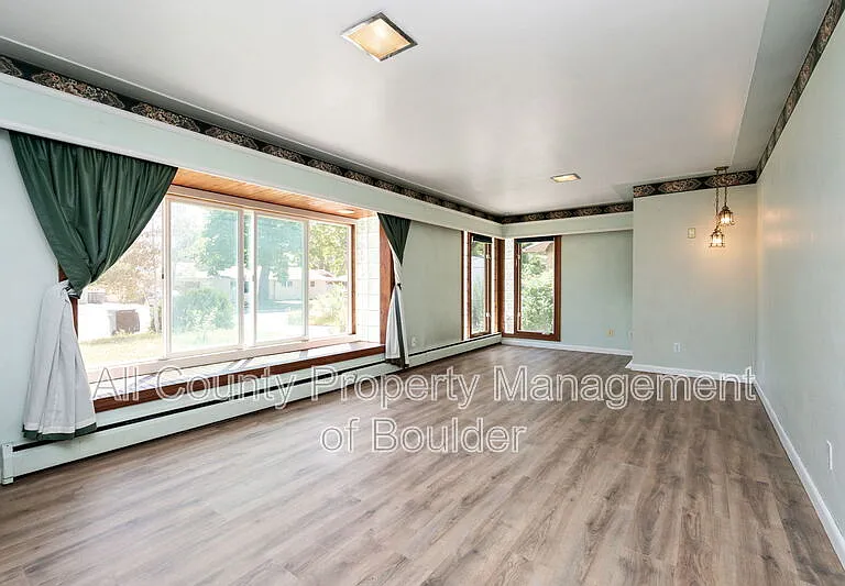 701 S Miller Ave — Photo 19