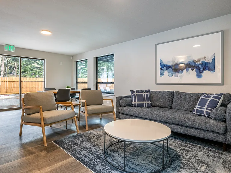 Alvista 240 — Photo 11
